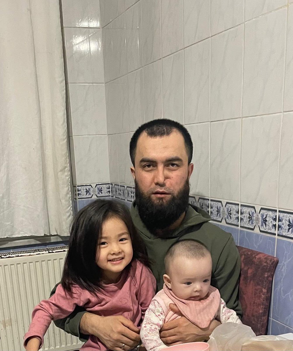 Abdurehim Gheni Uyghur (ئابدۇرېھىم غېنى ئۇيغۇر) tweet media