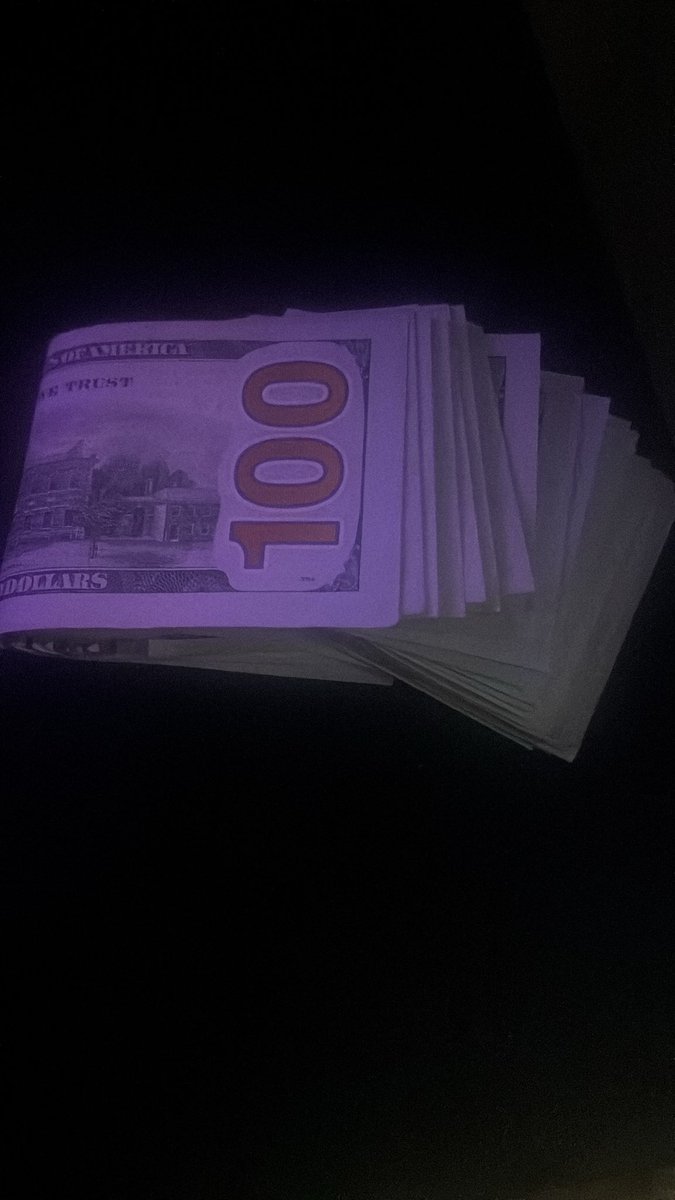 OClightskin's tweet photo. Who tryna to paid collab🫣 
#vegasfreaks https://t.co/Pep2q66iF2