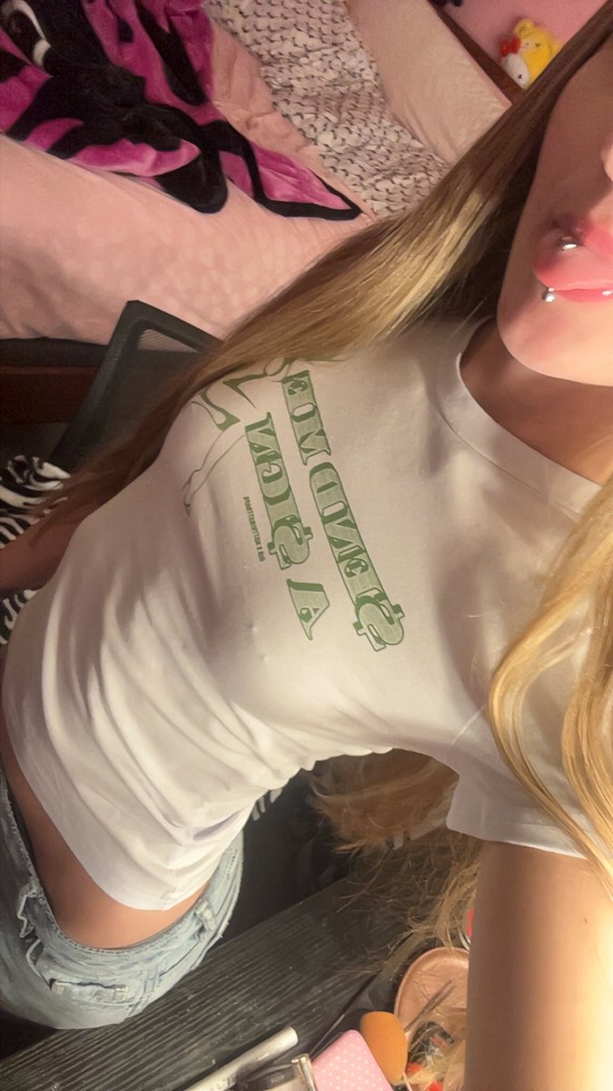 secrets3xys's tweet photo. https://t.co/6yTEkXzkph https://t.co/MtC72pI8ES