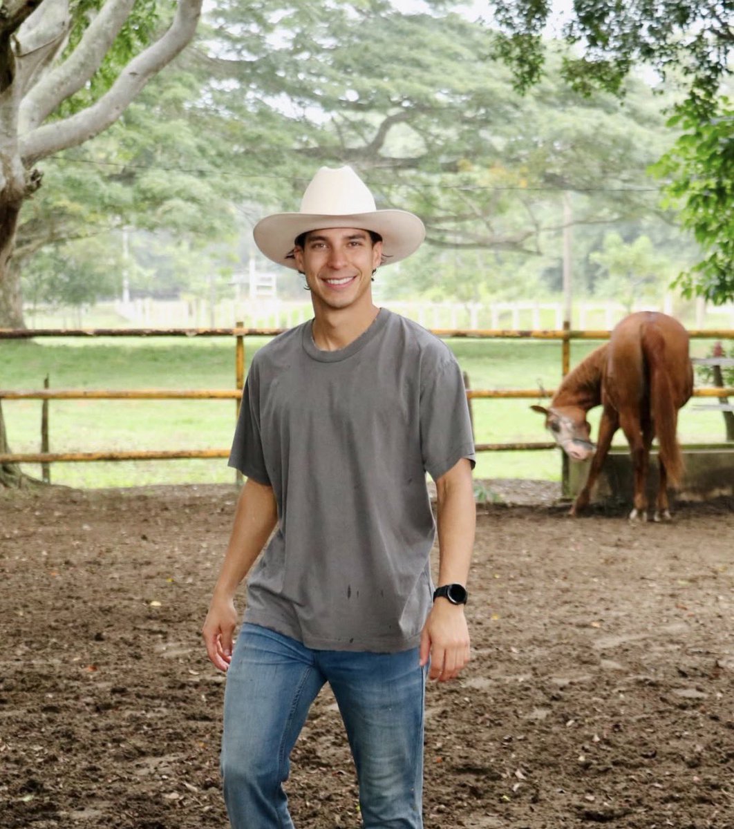 alanmozo222's tweet photo. ▐  𝗜𝗡𝗦𝗧𝗔𝗚𝗥𝗔𝗠 𝗣𝗢𝗦𝗧.
                 »  ˹ @.alanmozo222  ˼

ㅤㅤ┊╰►  Muy de vaquero

   ⤹ ₅ ₘᵢₙ. https://t.co/pRjvg2aSiF