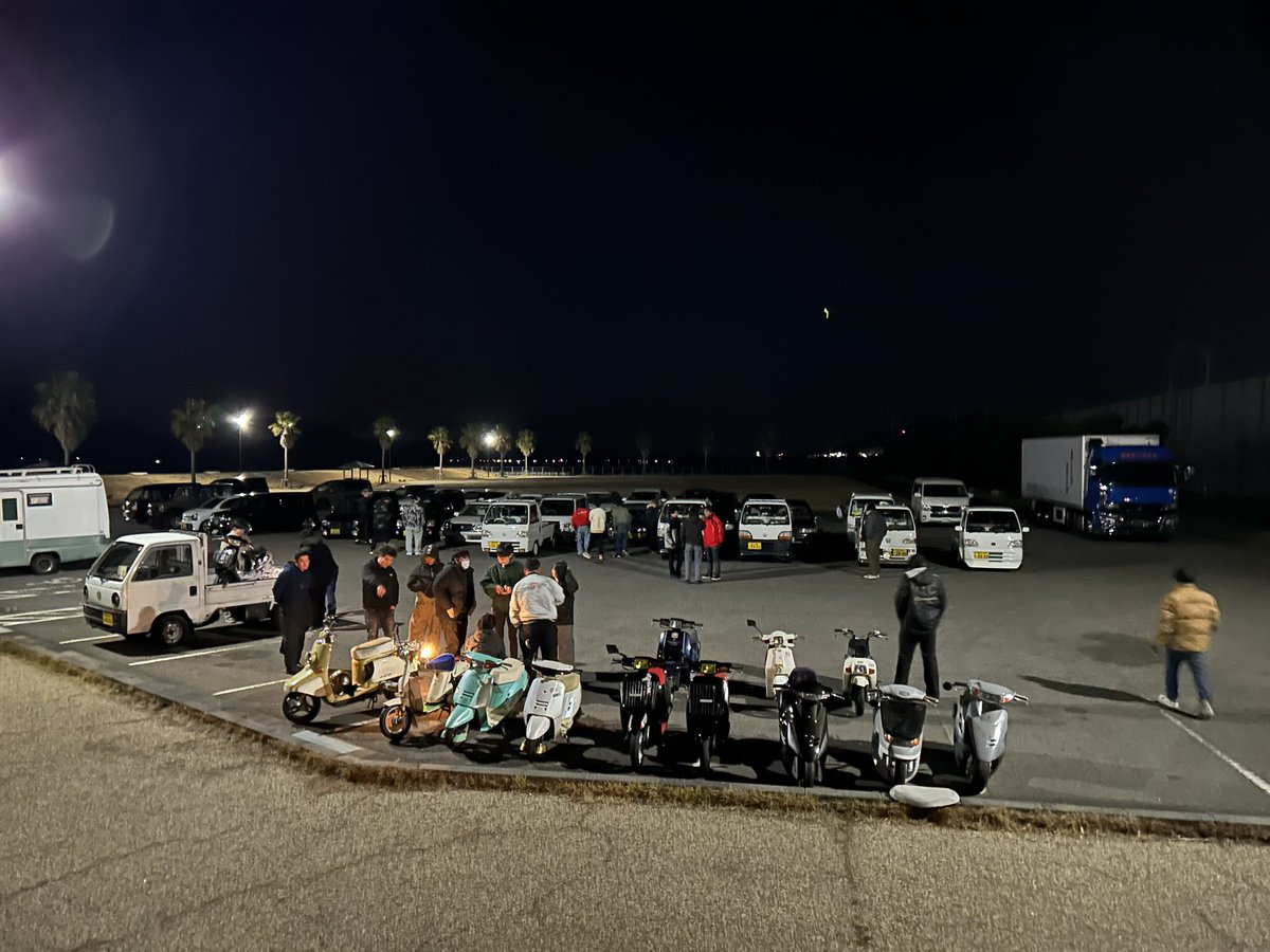 与島の余韻も冷めやらぬところですが
告知！！

第６回　GWだよアズロット

日時:5/5(火) こどもの日　夜20時〜

場所:大可賀釣り公園(通称アイロット)

皆さんのマナーの良い行動のおかげで継続できております。
フカシやポイ捨て等は無しで
マナー、MORALの良いだべりをしましょう