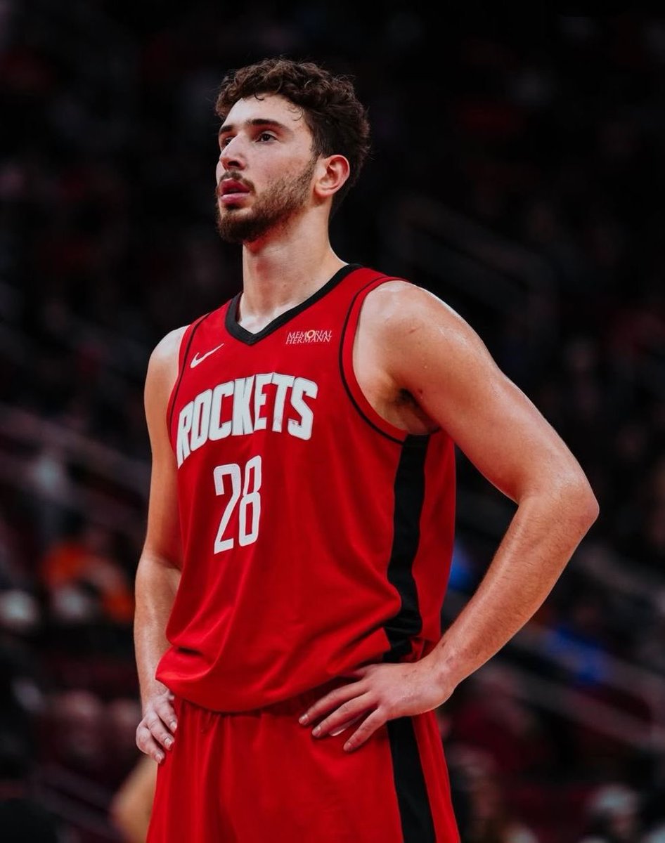 ALPEREN SENGUN TONIGHT:

26 POINTS
13 REBOUNDS 
11 ASSISTS 
3 BLOCKS
2 STEALS
9/13 FGM
32 MINUTES