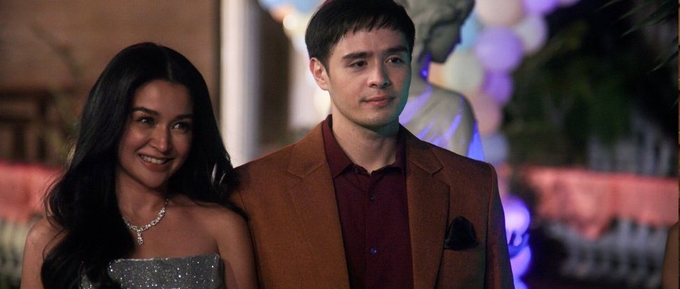 JENDSotelo1's tweet photo. Naku po..bumalik na si Thea! 
 Mukhang mas magiging intense ang HouseOfLies mamaya.

Kris Bernal 
#HOLAhasReturns https://t.co/C37KikXCO4
