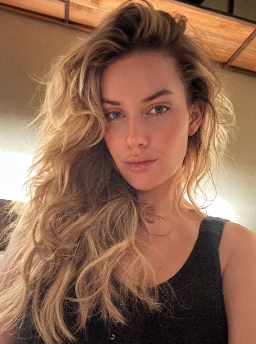 Paige Spiranac tweet media