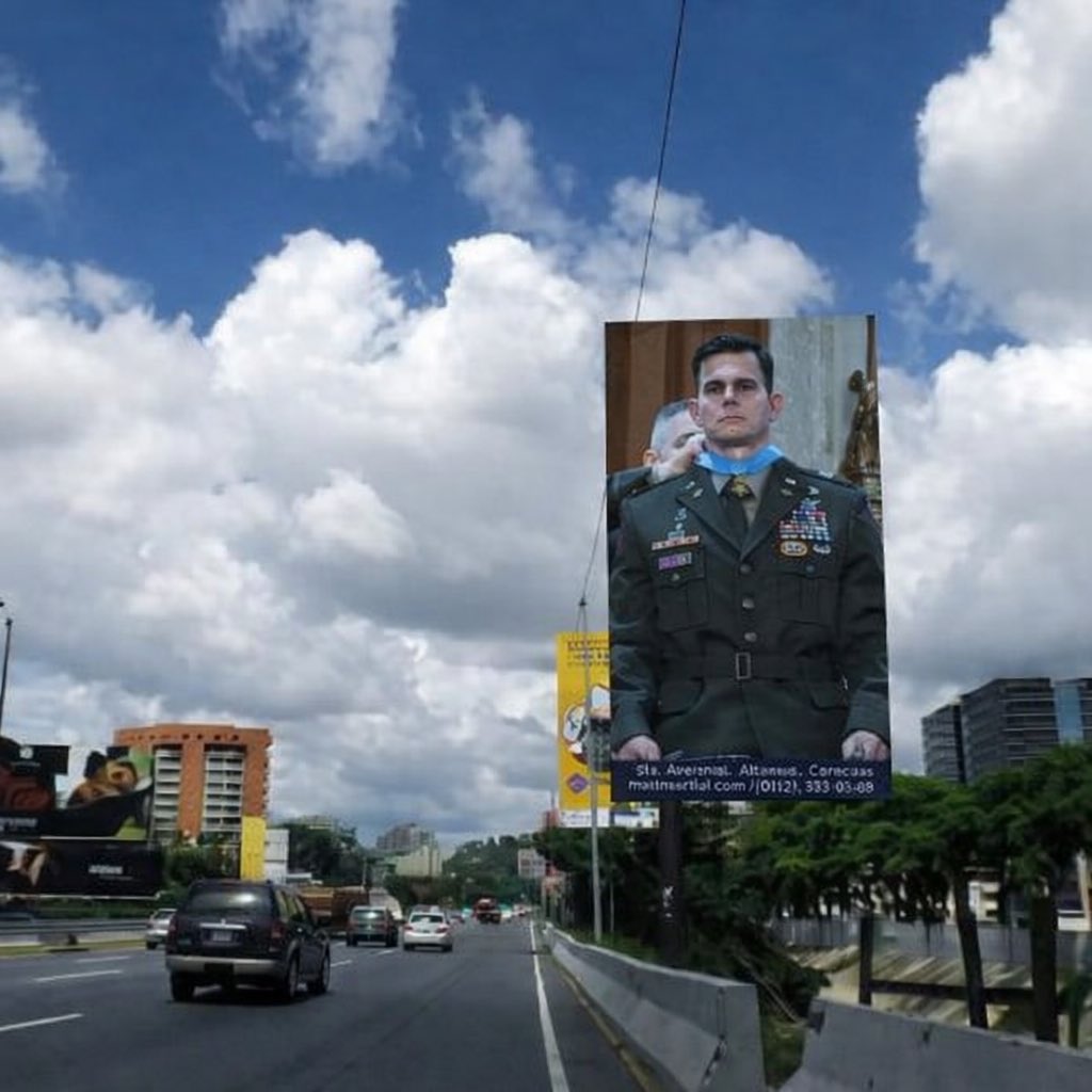 It’s happening, guys, Eric Slover in Caracas… 🫡🇺🇸🤣