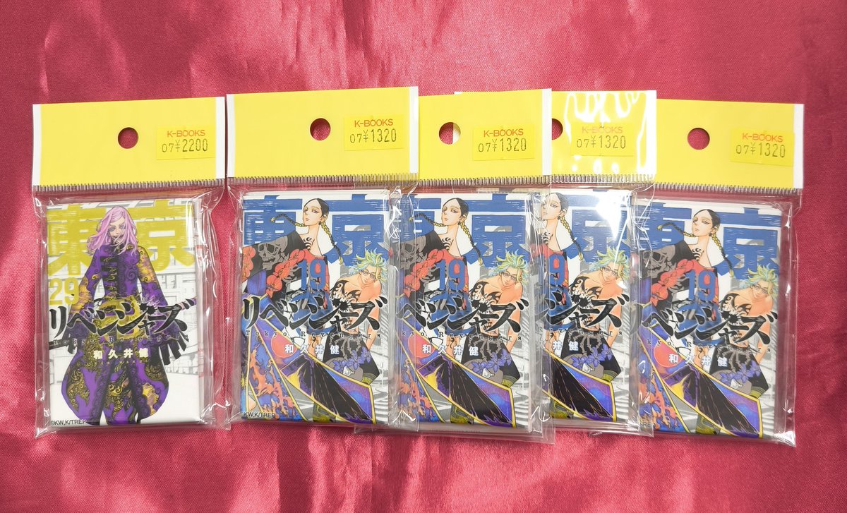 入荷情報】 『 #東京リベンジャーズ』 〇新体験展 ・コミック缶バッジ