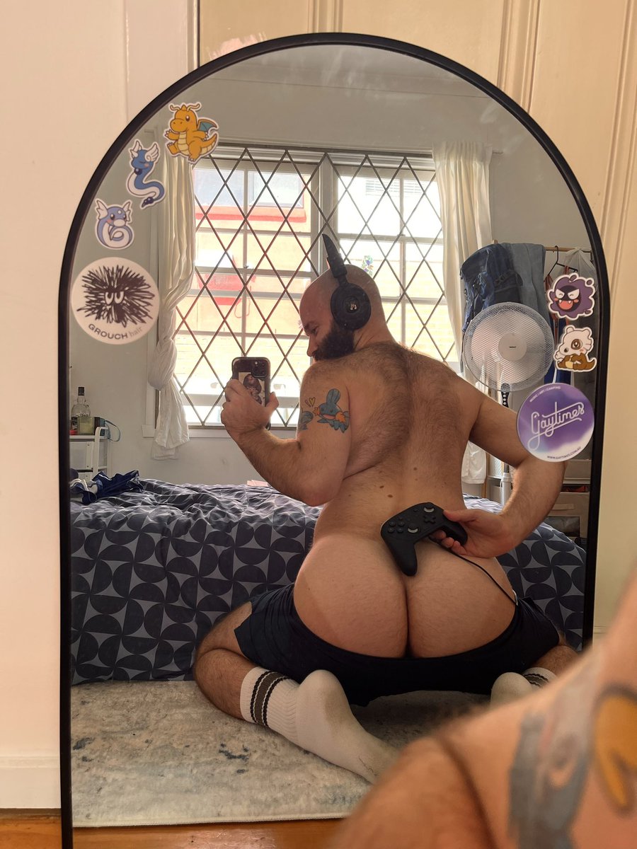 Brit boy in AUSSIE ✈️ 🌏 tweet media