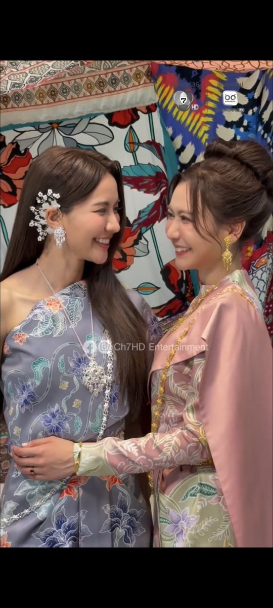 KA_NNN1109's tweet photo. THE FIRE Q24 SHOOTING
#โซ่รักอัคนีคิว24 
#น้ำหนึ่งเนย #NamneungNoey

ซีรีส์                                       ชีวิตจริง https://t.co/mhLpdF5QoD