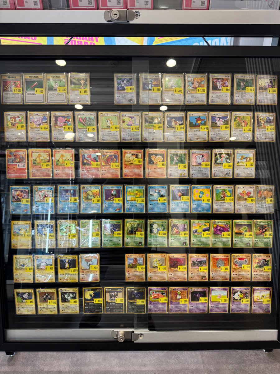 大人気旧裏コーナー補充いたしました🔥📣 一部ストレージコーナーに