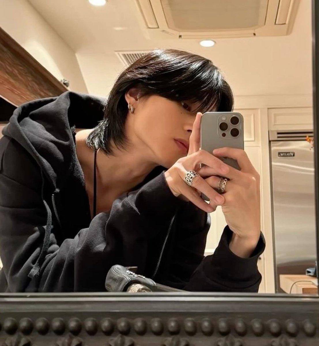 sklboykiu's tweet photo. he dont know what the fuck is going on yeo Hi chat it’s Kiukiu 😊 back from work whoever invented employment better not come across me in a bus driver’s seat because i will **** **** like fr i miss u all my friends i heart u guys kiu Will survive i promise #Qfacts https://t.co/9UErj0O8cV