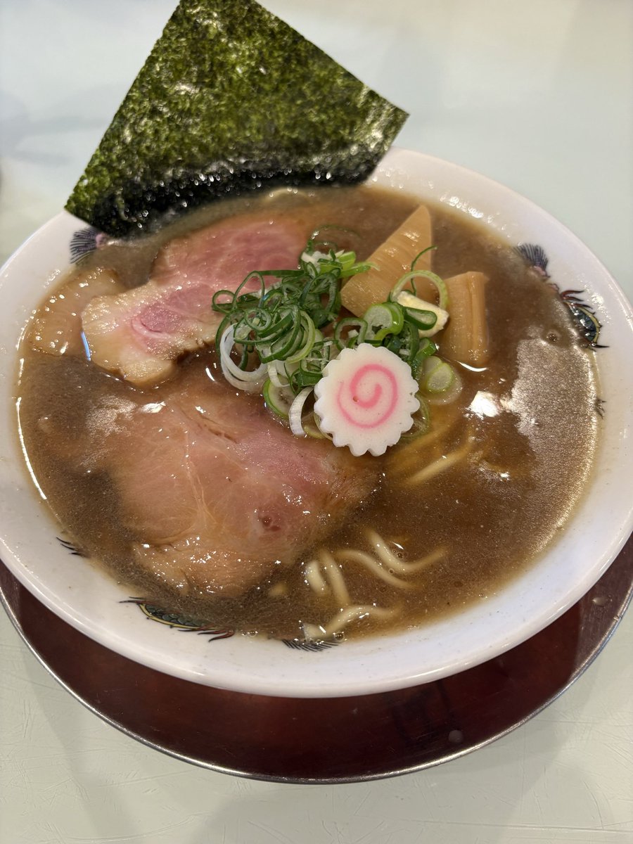 らーめん五ノ神精肉店@東秋留

⚪︎期間限定　熟成豚骨ラーメン（味玉、肉増し）🐖🍜（にんにく、高菜、辛ニラ付き）
⚪︎らーめん（醤油）🍜

#あきる野市
#ラーメン
#五ノ神精肉店
#いつ樹
#1400円
