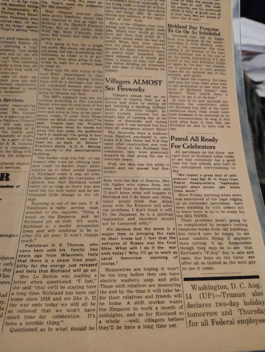 RealThe33084's tweet photo. Pretty cool snapshots of history https://t.co/UZJCRplkwb