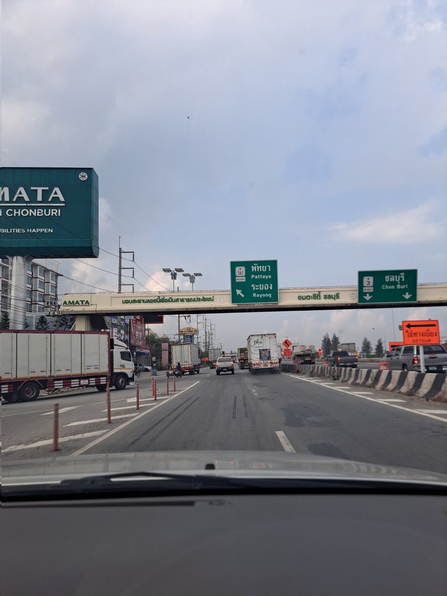 ไบรุกลับๆ ชอบรับตัวเล็ก tweet media