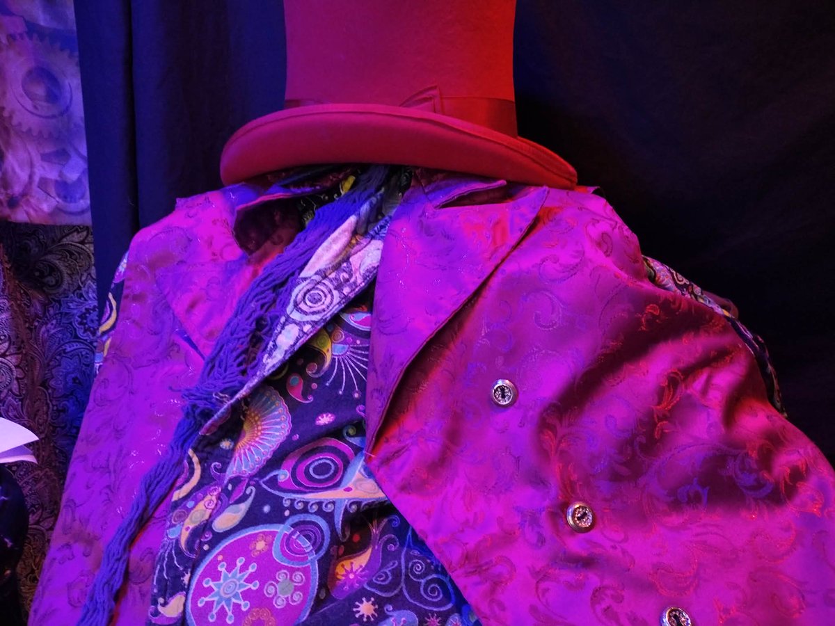 InSymmetry Creations LLC at two appearances soon! tweet media