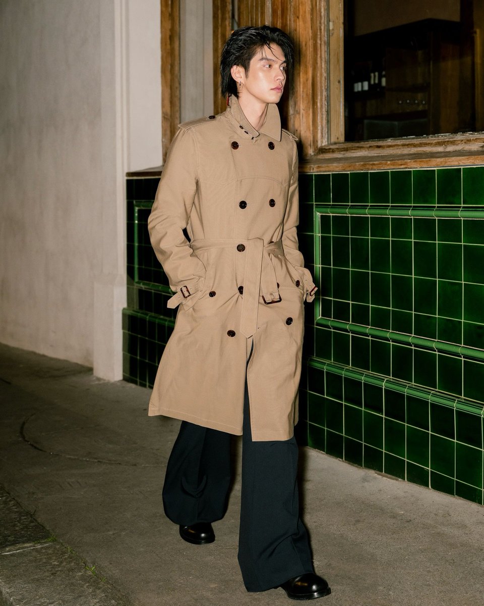 [ INSTAGRAM UPDATE ] - 26.02.26

버버리가 런던에서 2026 26FW 패션위크의막을내렸습니다✨️

글로벌 앰배서더인 윤아,스트레이키즈 승민과 아카소 에이지,브라이트,모리 히카리등 패셔너블한 셀럽들이 참석했는데요💞

슬라이드를 넘겨 런웨이 뺨치는, 버버리 패션위크의 생생한 비하인드가 담긴