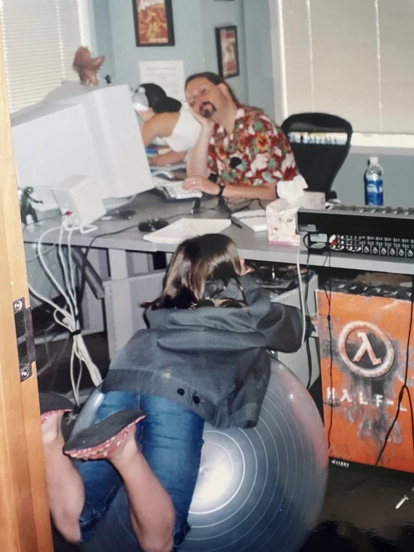 Mark Laidlaw and his daughters write the script for Half-Life 2. Valve Office, 2002