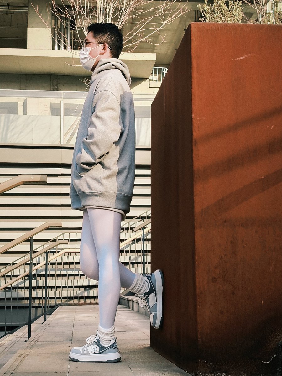 仉施然 tweet media