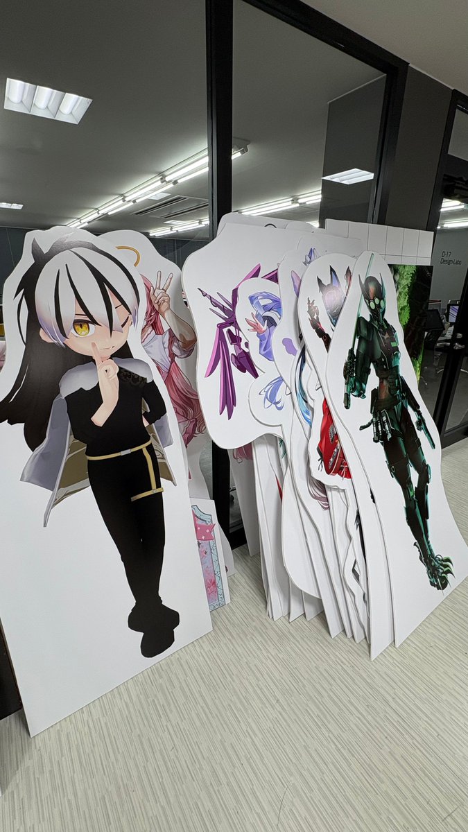 otasotsuten's tweet photo. 卒展に向けて展示パネル制作スタート🔥
朝早くからみんなで協力して頑張っています！
なんと…等身大パネルもたくさん登場予定👀✨
当日はぜひ一緒に写真撮ってください📸

#OIBC卒展2026
#卒制
#制作風景
#太田情報商科専門学校 https://t.co/G5OoxHwRvh