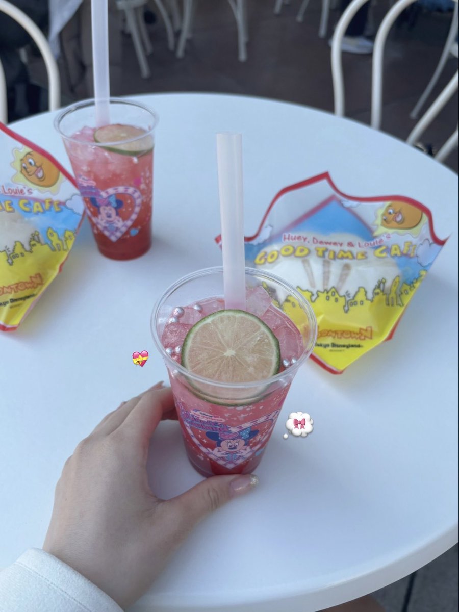____min_07's tweet photo. 全てが可愛いディズニーランド🐭🎀

#日常垢 
#日常垢さんと繋がりたい https://t.co/82883xfdgG