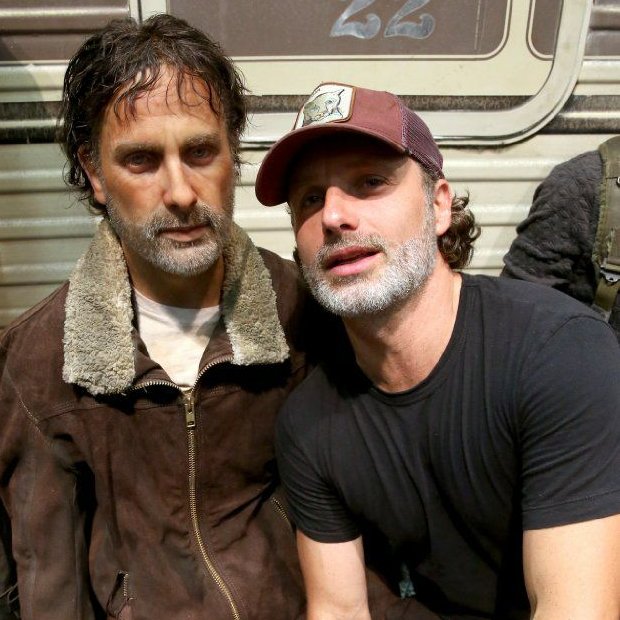 ricksmachete's tweet image. Andrew Lincoln &amp;amp; Rick Grimes wax figure 🖤