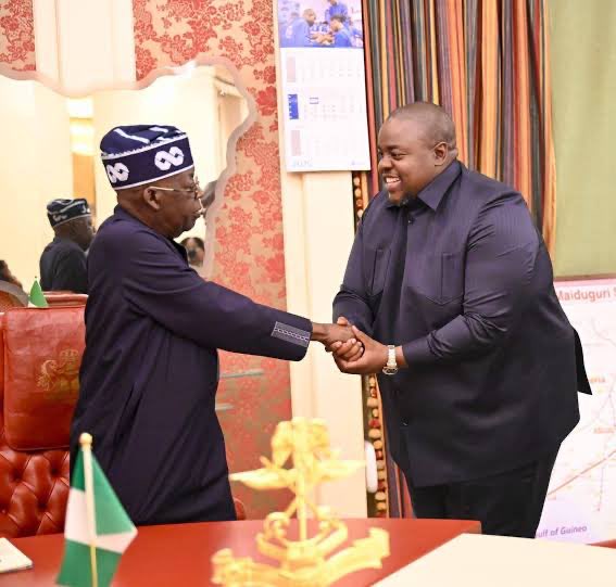 Very soon, the truth behind the visit of Wicknell Chivayo to Emperor Nubus will be out.

Then his connection to the solar installation in Aso Rock would also come out. For now, let's observe.