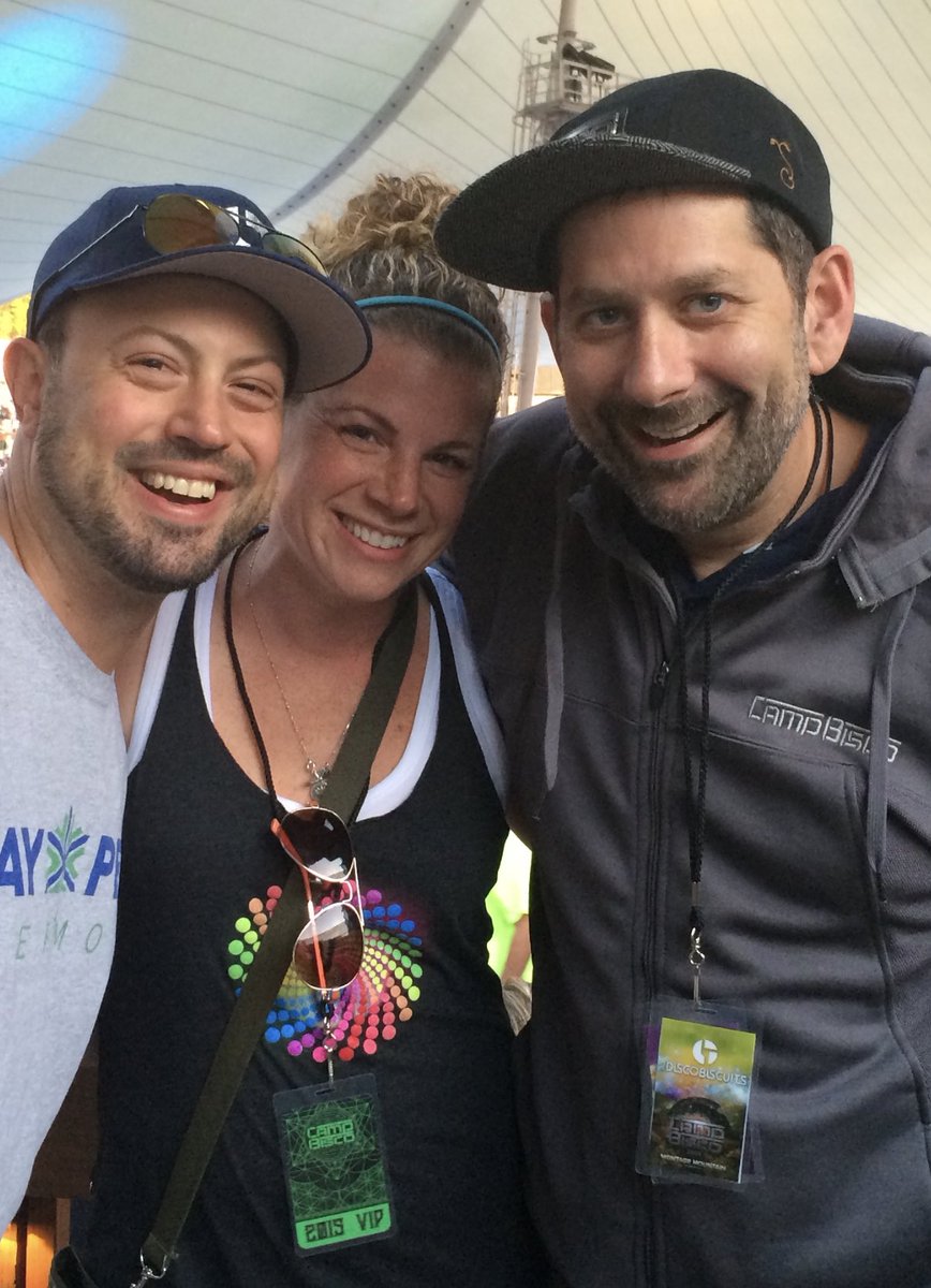 Sorry ⁦<a href="/Marc_Brownstein/">🫧 DJ Brownie</a>⁩ about the time me and wifey snuck into the artist area at camp but she is still very good at karaoke…