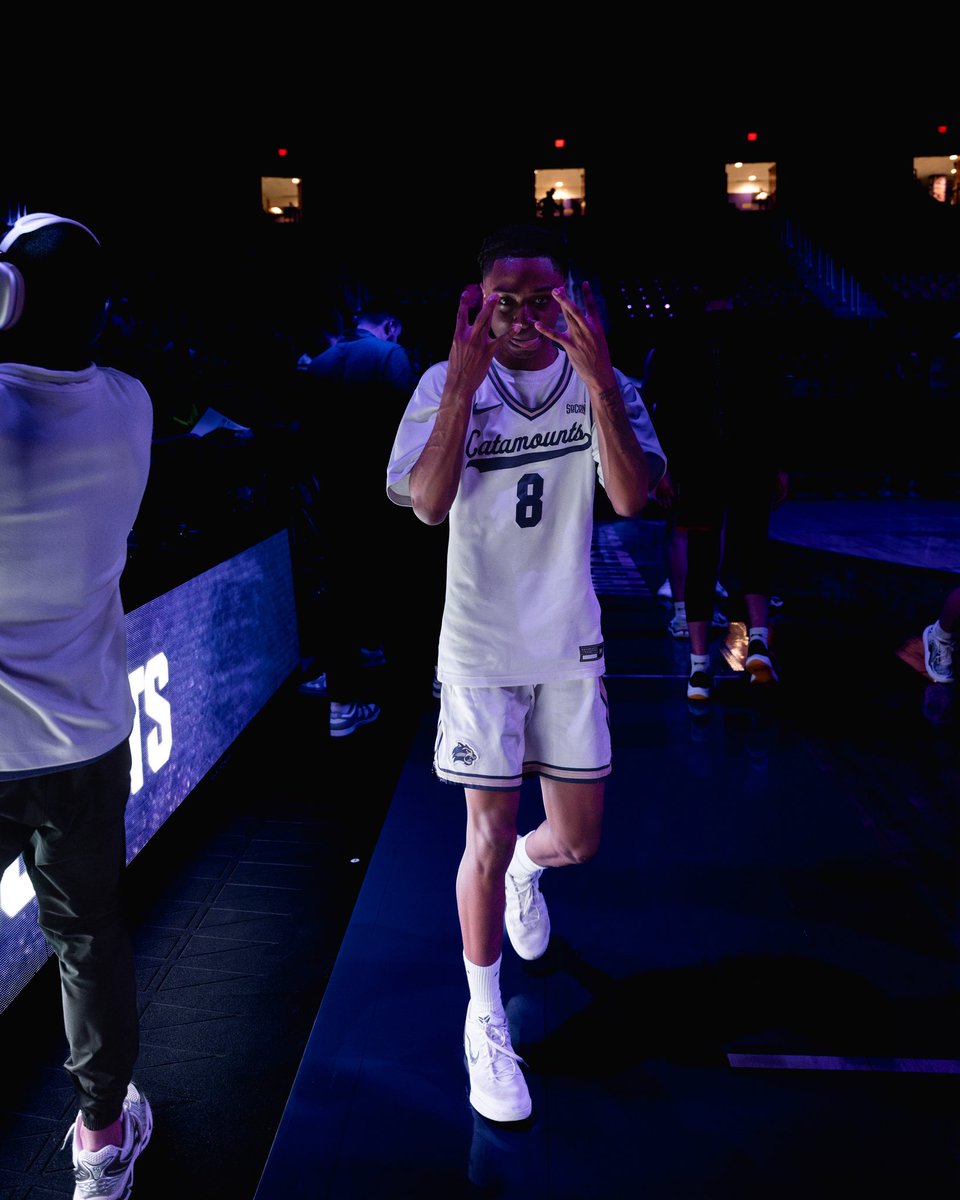 CatamountMBB's tweet photo. CATAMOUNT NATION BROUGHT THE JUICE TONIGHT 🧃THAT’S 5 IN A ROW!!! SEE YOU SATURDAY! 

#WHEEWIN #WTD https://t.co/UcN4TtDGEQ