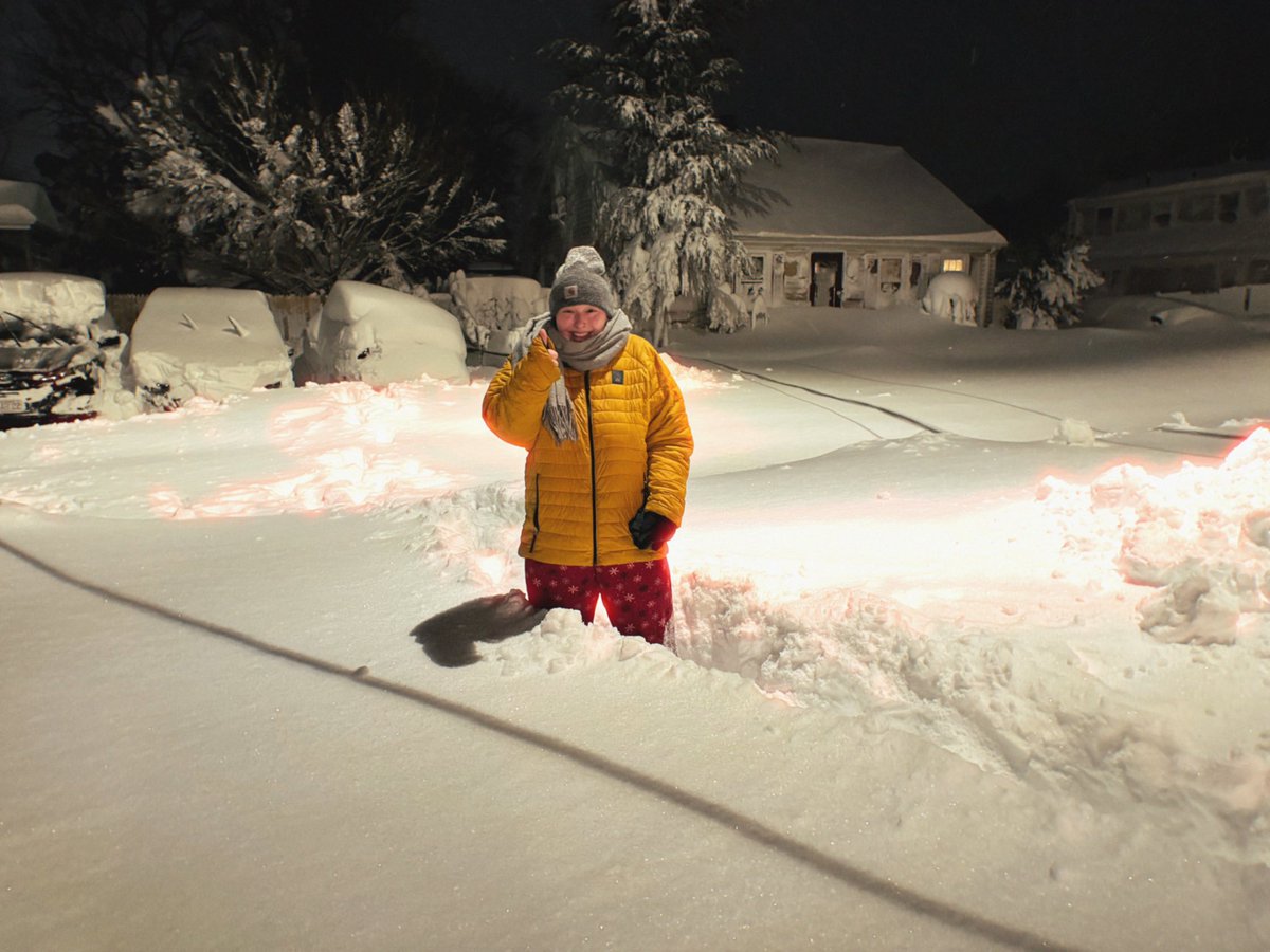 emma grace tweet media