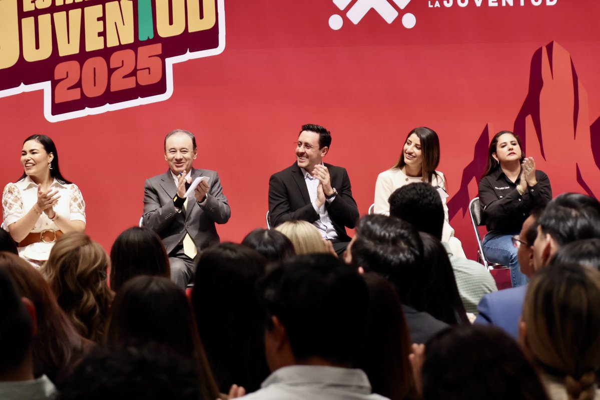 Volver al Premio Estatal de la Juventud siempre me recuerda que los sueños sí pueden encontrar respaldo. 🏆

Acompañando a nuestro gobernador <a href="/AlfonsoDurazo/">Alfonso Durazo</a>, reafirmamos que en Sonora el talento joven sí importa, pues este premio no solo reconoce trayectorias, también apoya