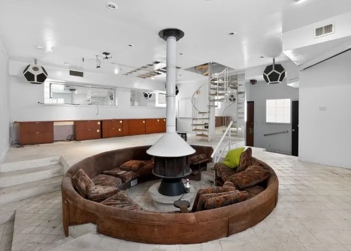 Midwest Antiquarian tweet media