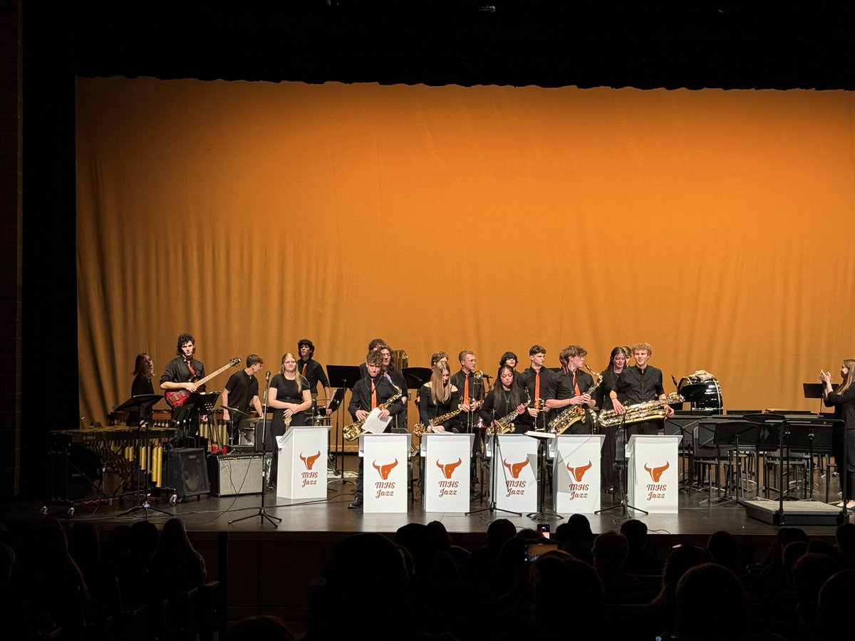 Mead HS Bands tweet media