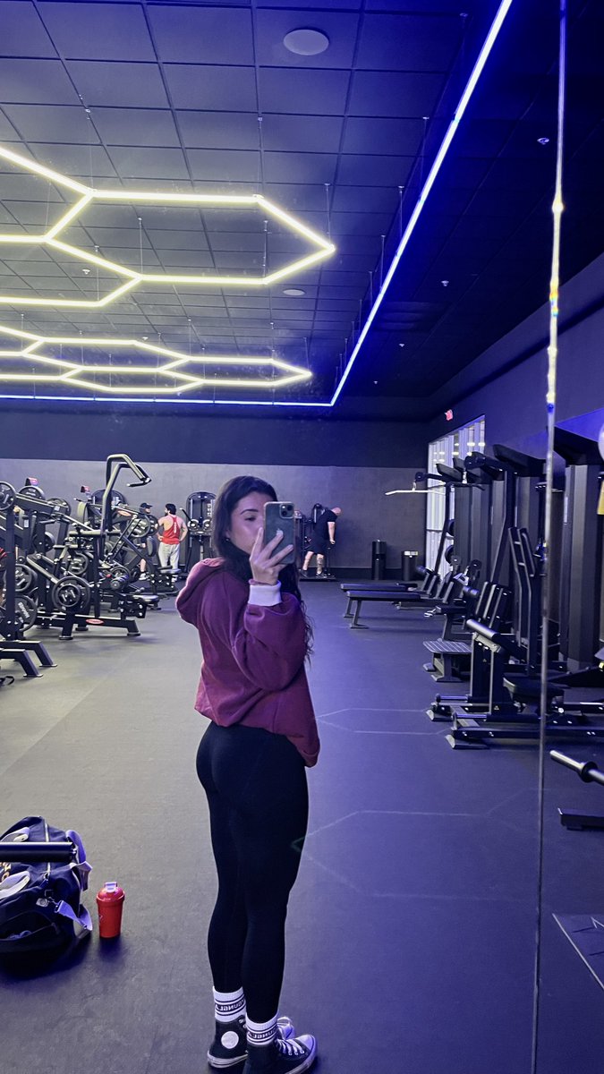 nat 🦋 tweet media