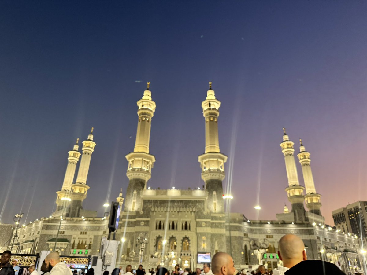 simpforsun's tweet photo. tell me a more beautiful place than this https://t.co/K97buAJgVT