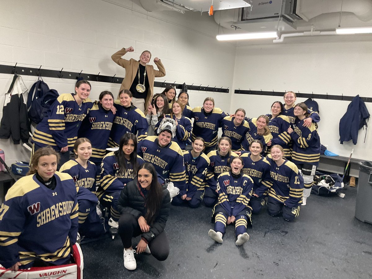 FrankPanarelli's tweet photo. Great 3-2 OT Win vs a strong Belmont team! Paige O’Donnell 🚨🚨 short handed and game tying goal with 0.4 seconds left! Mags Moody 🚨with the GWG in OT! Adrianna Boucher great again with 28 Saves! Strongest Link to the whole team!! #Oneproudcoach https://t.co/N61vCrUIir