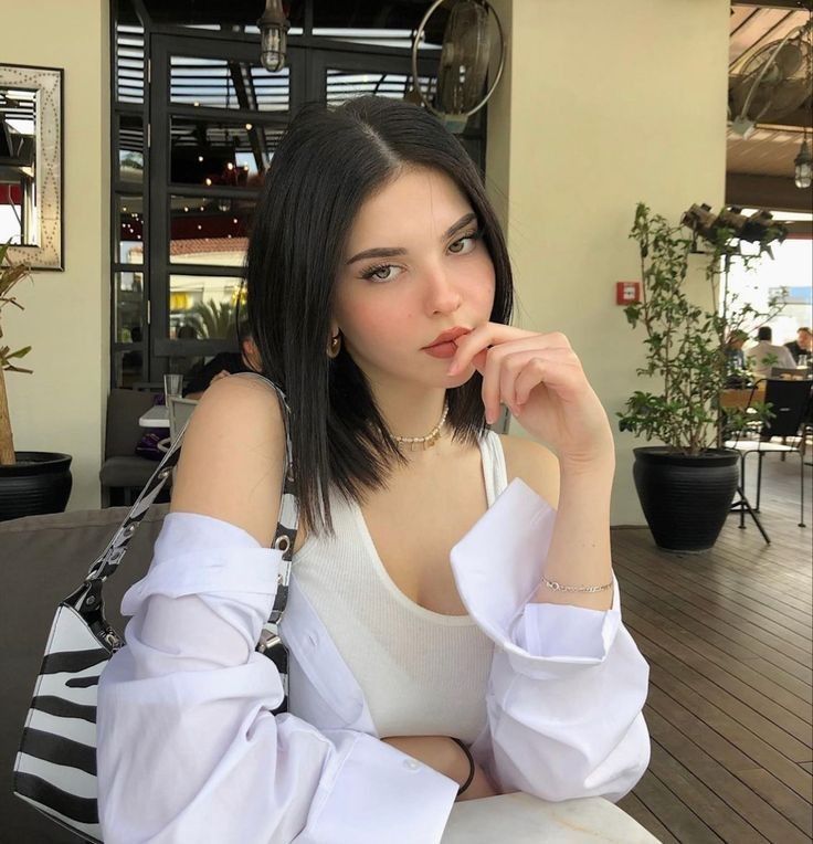 Good Morning x 🌅

Can I get back GM 🩷