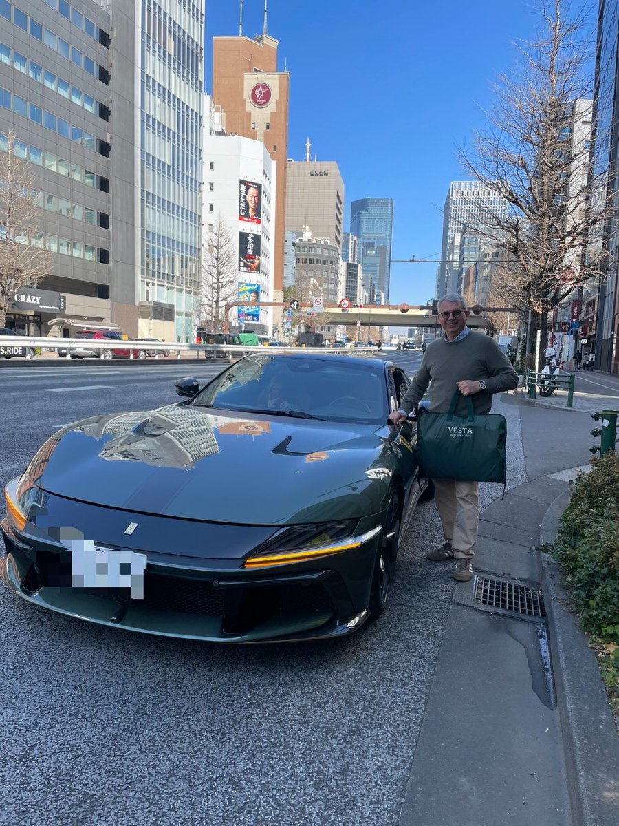 VESTAbyJohnford's tweet image. 長きにわたりVESTAをご愛顧くださったイタリア大使🇮🇹ベネデッティ閣下のご出発の日。仕立てた一着一着と共に過ごした時間は、私たちの誇りです。海外の地でもさらなるご活躍を心よりお祈り申し上げます。
#VESTA #PowerOfSuit #BespokeTailoring #GinzaTokyo