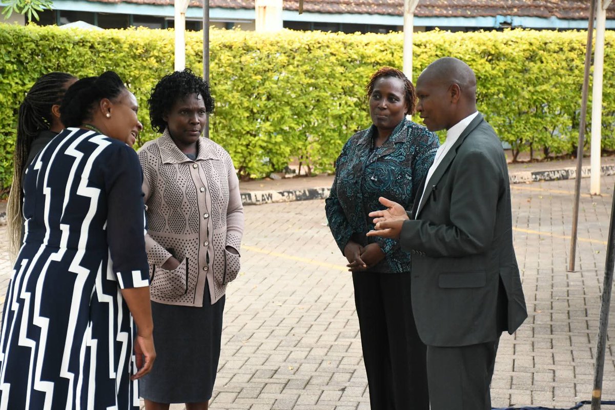 UoN Dean of Students and Career Services Office tweet media