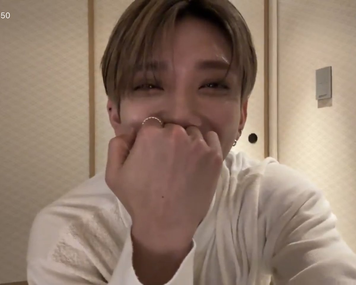 저는 이 날을 잊지못해요..250427!
슈아가 너무 아름다우셨어요..ღ