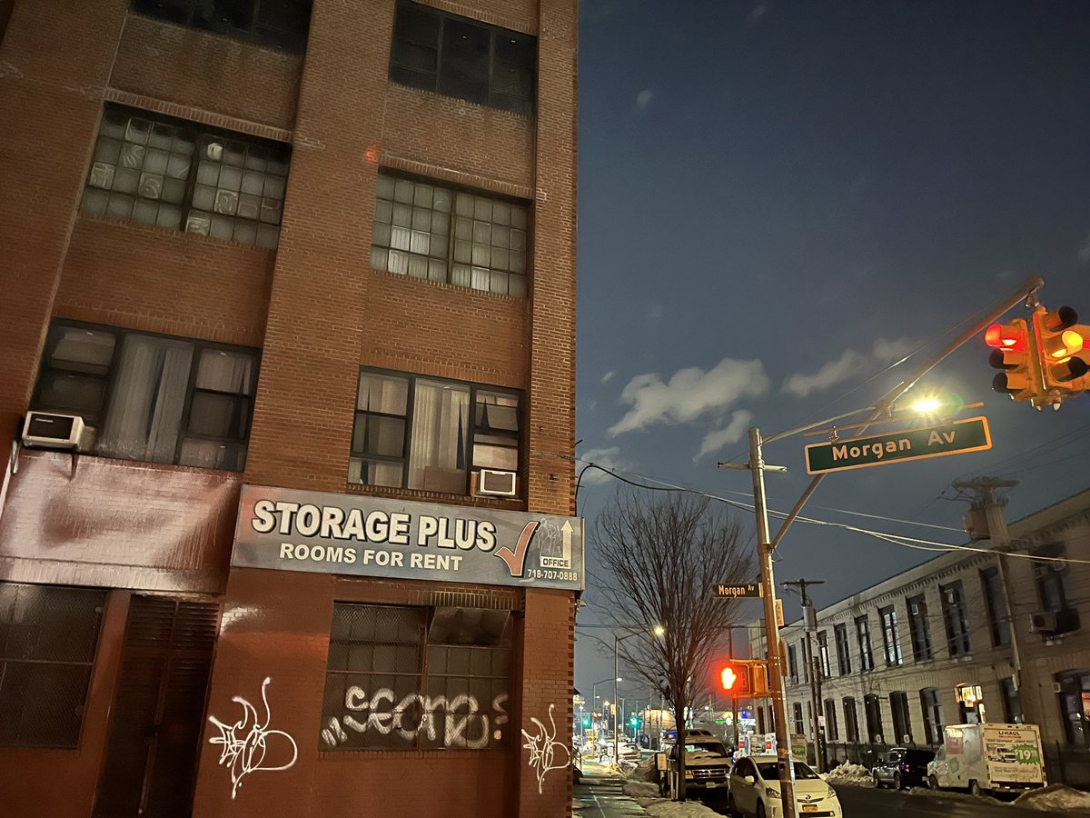 the part of brooklyn thats still kinda industrial is so confusing. not so much geographically as psychologically. where the fuck am i. this is new york city?