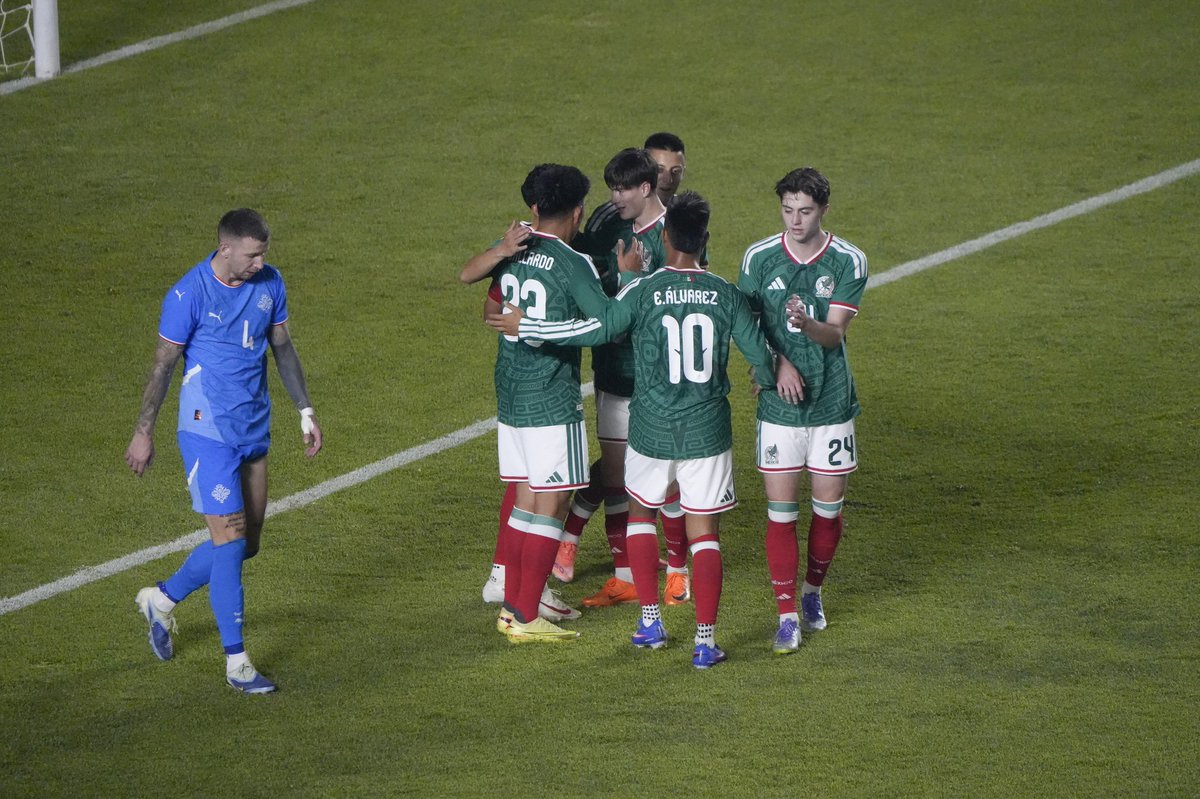 La selección de #México🇲🇽 goleó 4-0 a la de 🇮🇸#Islandia en juego amistoso desde el Estadio #Corregidora de #Querétaro