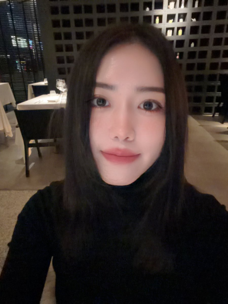 Sloane Quan tweet media