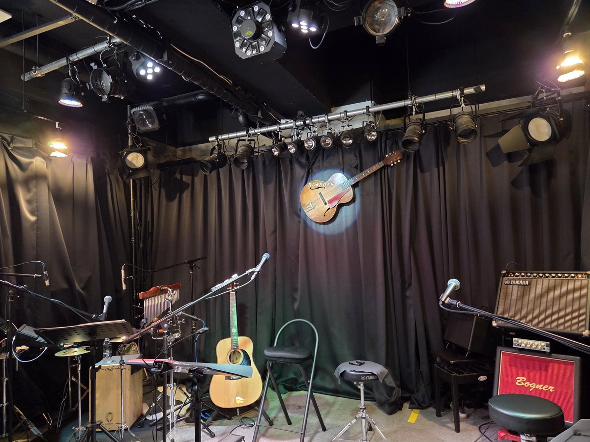 takahime's tweet photo. 竹本孝之 Crossroads of Life tour 2026 in 静岡 & 小田原
参戦!
熱い熱いライブに感動☺
やっぱりカッコいい!
これからもずっと輝き続けて欲しいな!
ずっと応援します!
盤にして欲しい曲が沢山!
#竹本孝之
#UHU
#KABOSS https://t.co/auYBT3Q7M0
