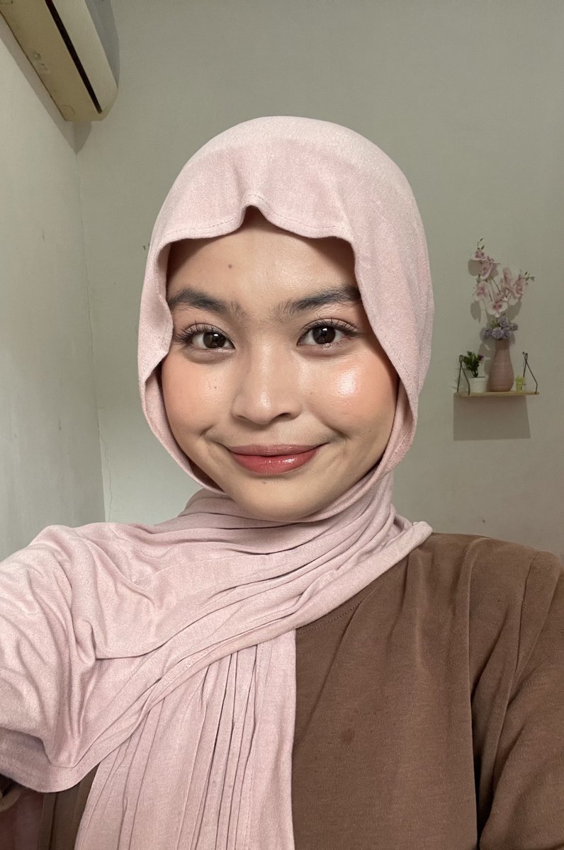 tita tweet media