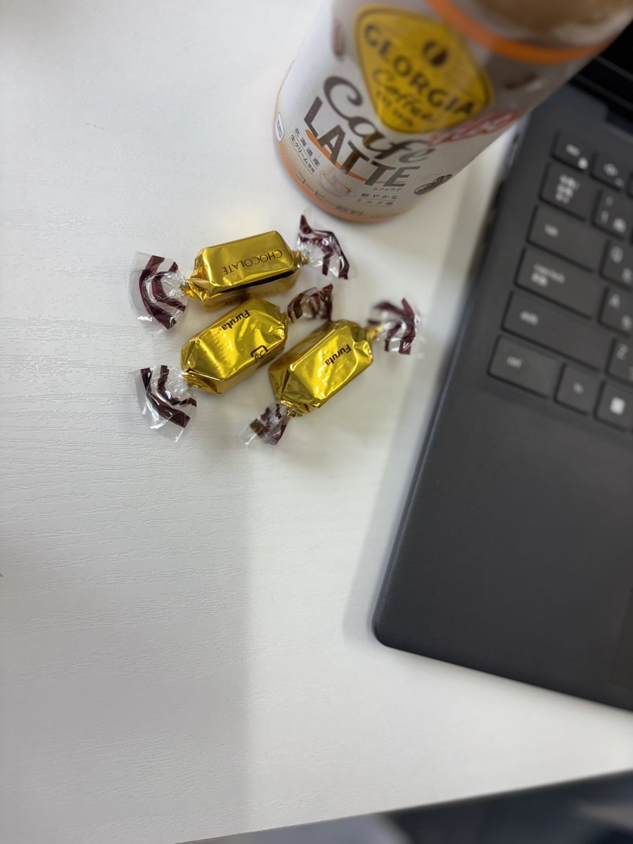 とりにく tweet media