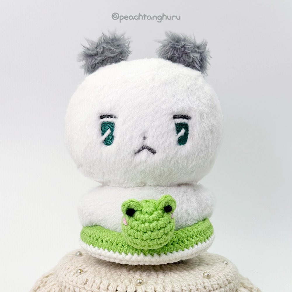 개구리 튜브 타고 있어도
의젓함을 잃지 않는 먀미