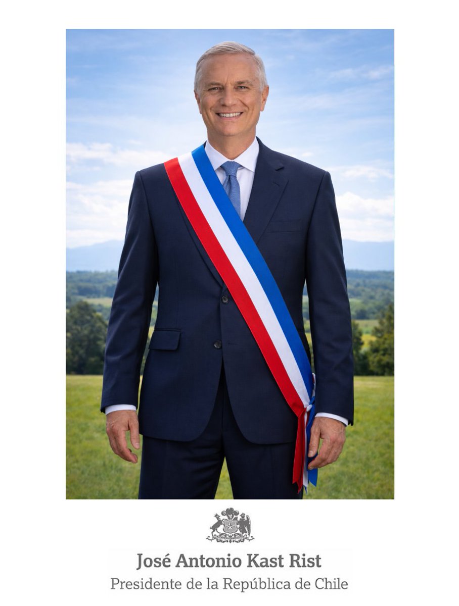 elkute's tweet image. Ya ahí está la foto bien hecha. Costo cero pal estado pa mantener la austeridad...