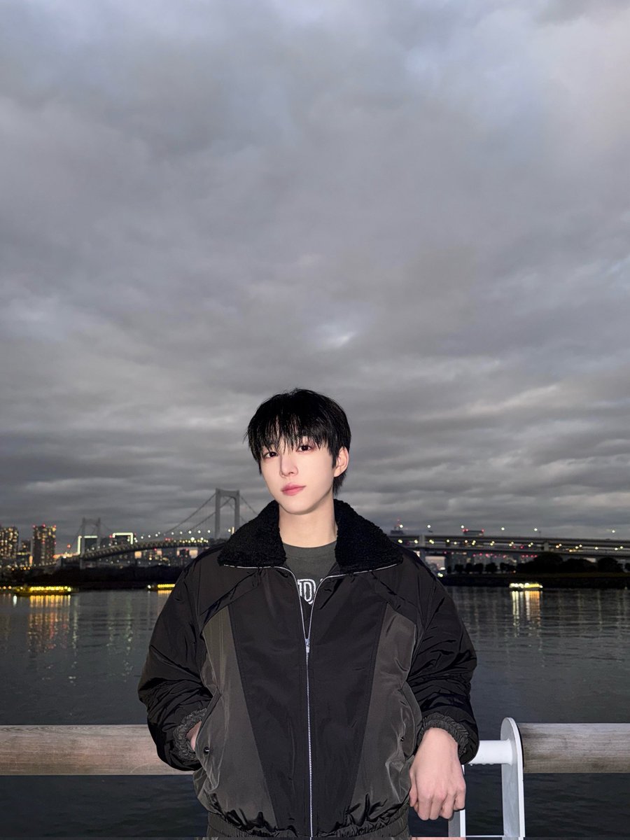 Junhyuk. tweet media