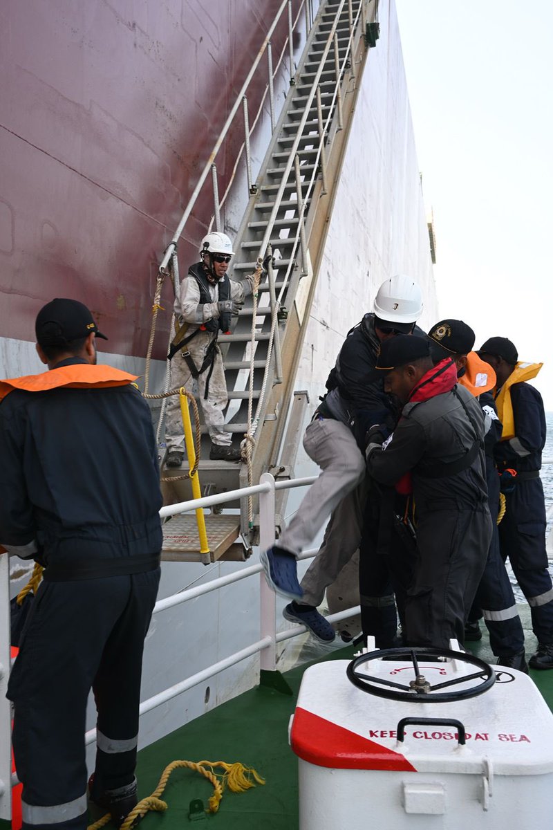 IndiaCoastGuard's tweet image. On 25 Feb 2026, @IndiaCoastGuard successfully executed a time critical #MEDEVAC of an ailing crew member from MV Onaiza off #Kochi. Acting swiftly on inputs from #MRCC #Mumbai, #ICG District HQs #Kerala and #Mahe deployed #ICG Ship C-410 to carry out the medical evacuation. The
