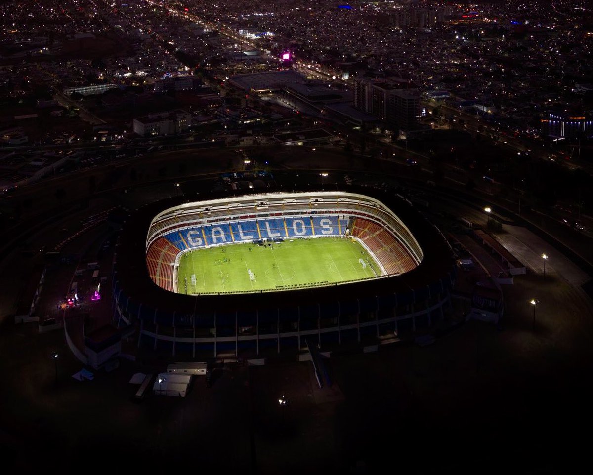 CNqueretaro's tweet photo. #Depotes 🏟️ | México golea 4-0 a Islandia en el Estadio La Corregidora 🇲🇽 ⚽️ 

• El Tricolor dominó de principio a fin ante un ambiente familiar y ya piensa en su próximo amistoso rumbo al Mundial 2026. 👉🏽 https://t.co/YPnJsBRhxv