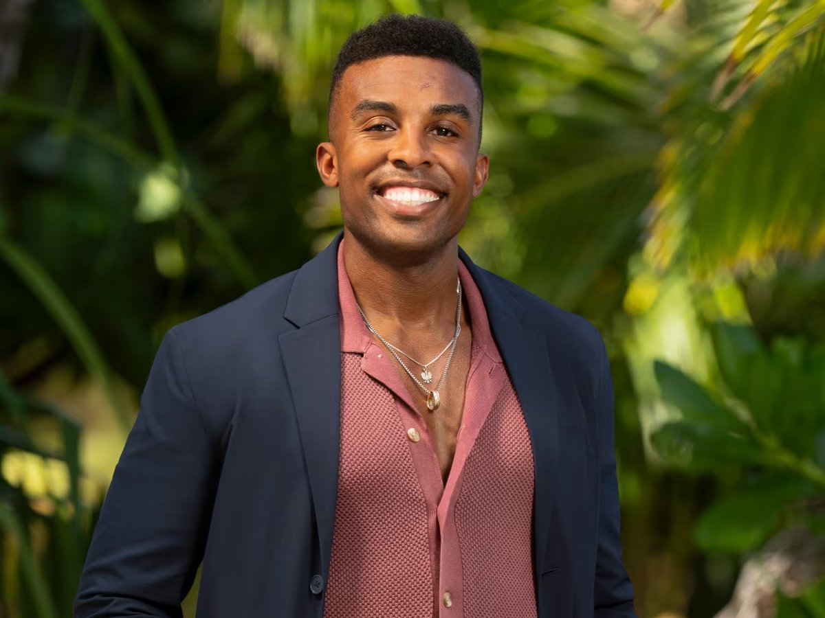 jayjayjean2's tweet photo. my favorite female (of all time) and my favorite male on the cast becoming a duo.. JUST FOR KYLE MED EVAC. IM SICK,  i believe genevieve would make SUCH a deeper run had kyle stayed (not saying she doesn’t).but oh did it suck seeing kyle and his humongous ass leave 
#survivor50 https://t.co/pvlDr3EqkK